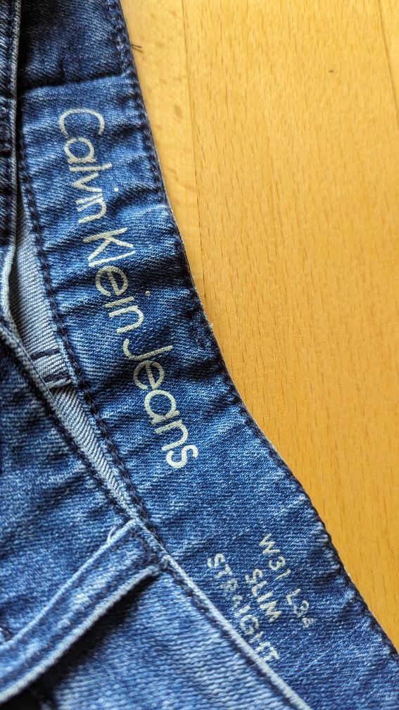 Jeansy Calvin Klein super stan