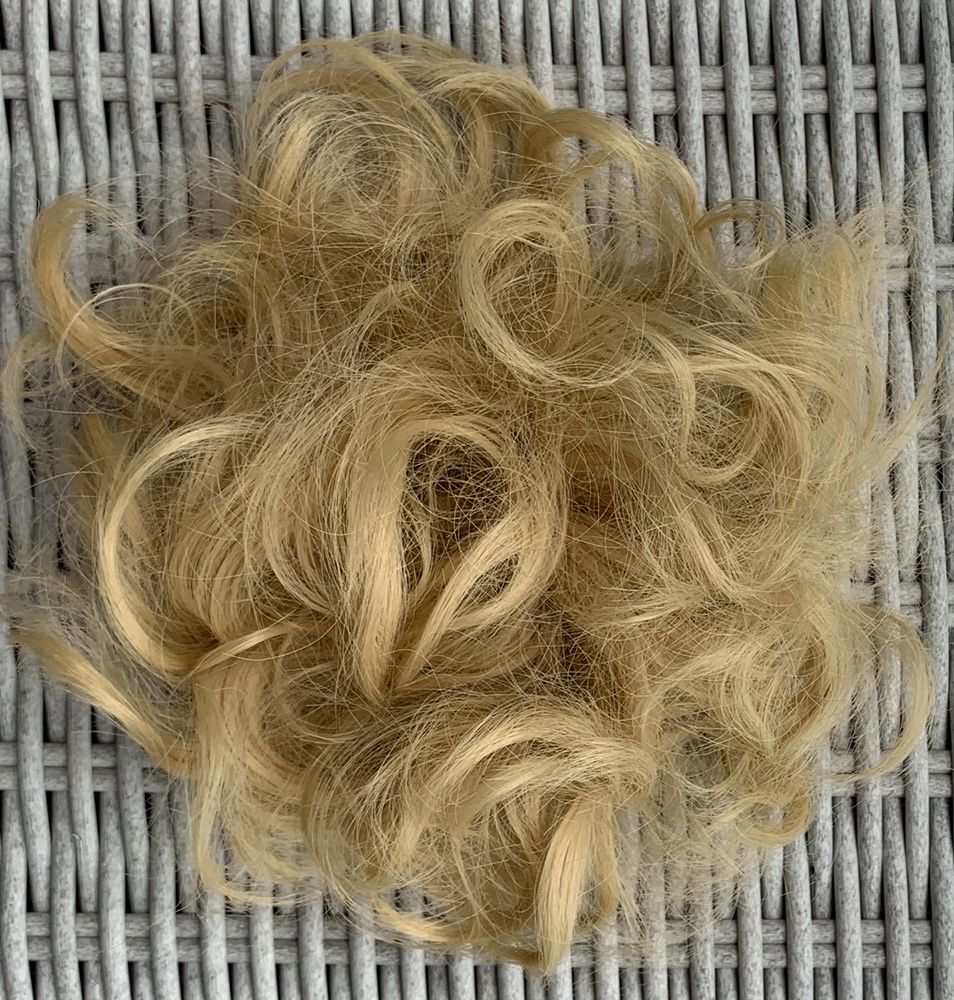 Premium Ultra włosy doczepiane, złoty blond, kok na gumce ( 359 )