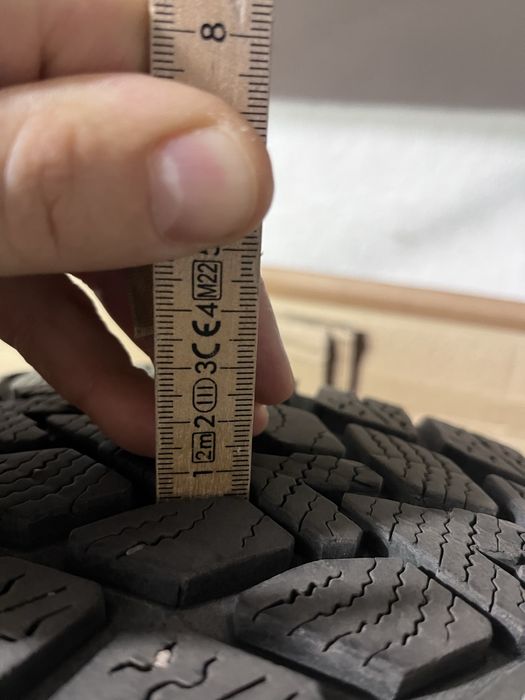 Opony zimowe z felgami 195/65R15