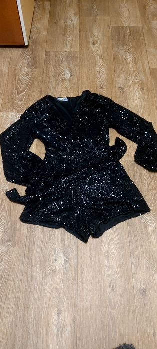Комбинезон с шортами,42/44 р