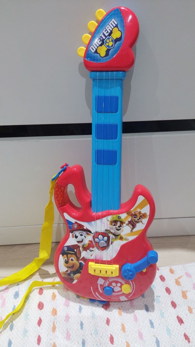 Guitarra Patrulha pata