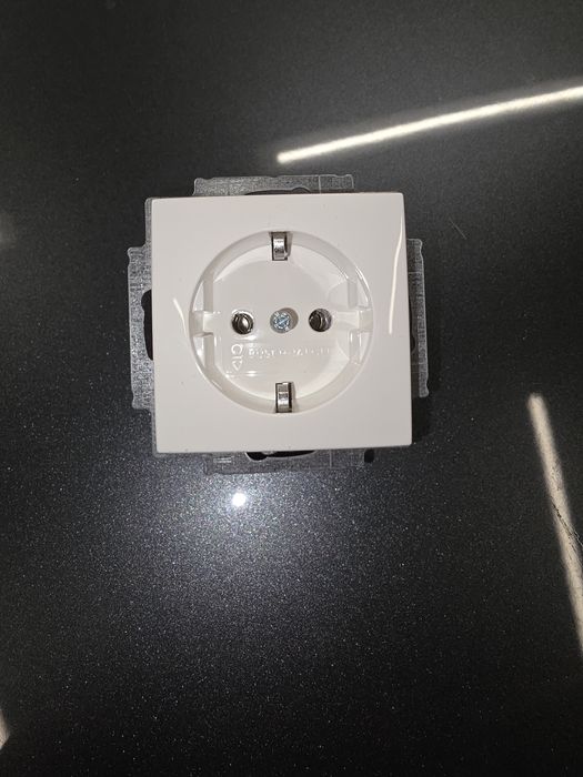 Gniazda busch jaeger