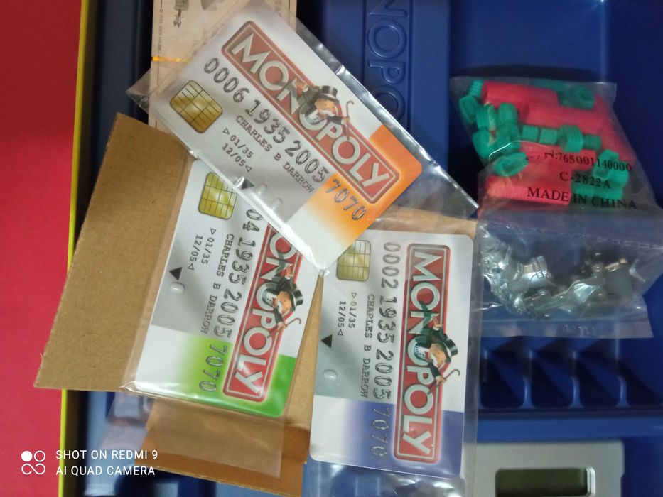 Jogo Monopoly "Compra e Venda de Propriedades" - como NOVO