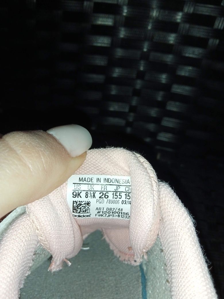 Buty dziecięce .
