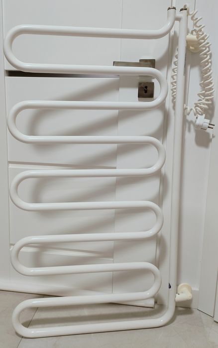 Grzejnik Suszarka elektryczna obrotowa biała INSTAL-PROJEKT 200W