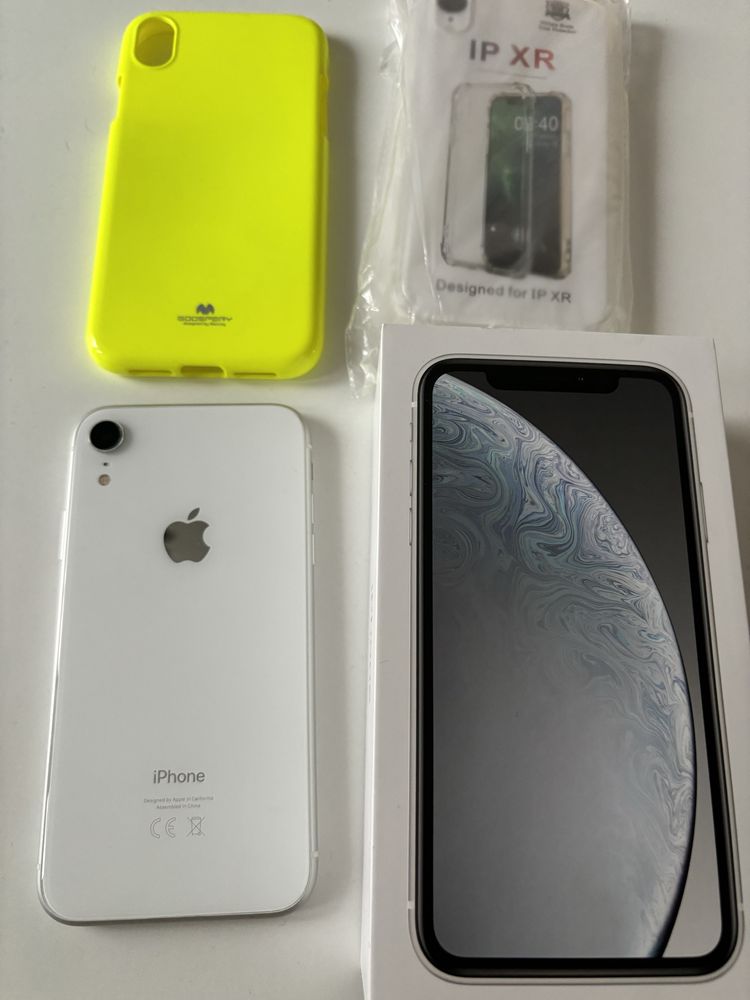 Apple Iphone XR 64 GB bialy stan bdb
