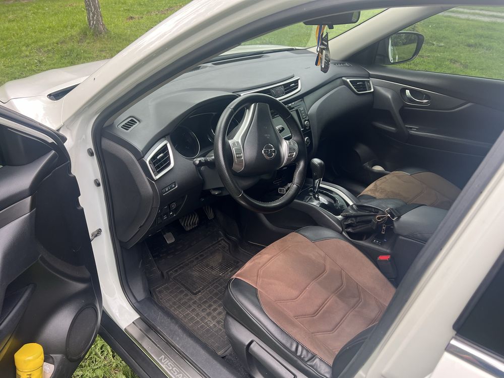 Продам Nissan Rogue