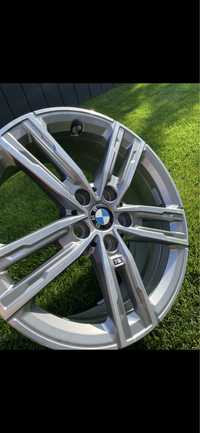 Sprzedam oryginalne felgi aluminiowe BMW 1 f40 5x112 M pakiet 17 cali