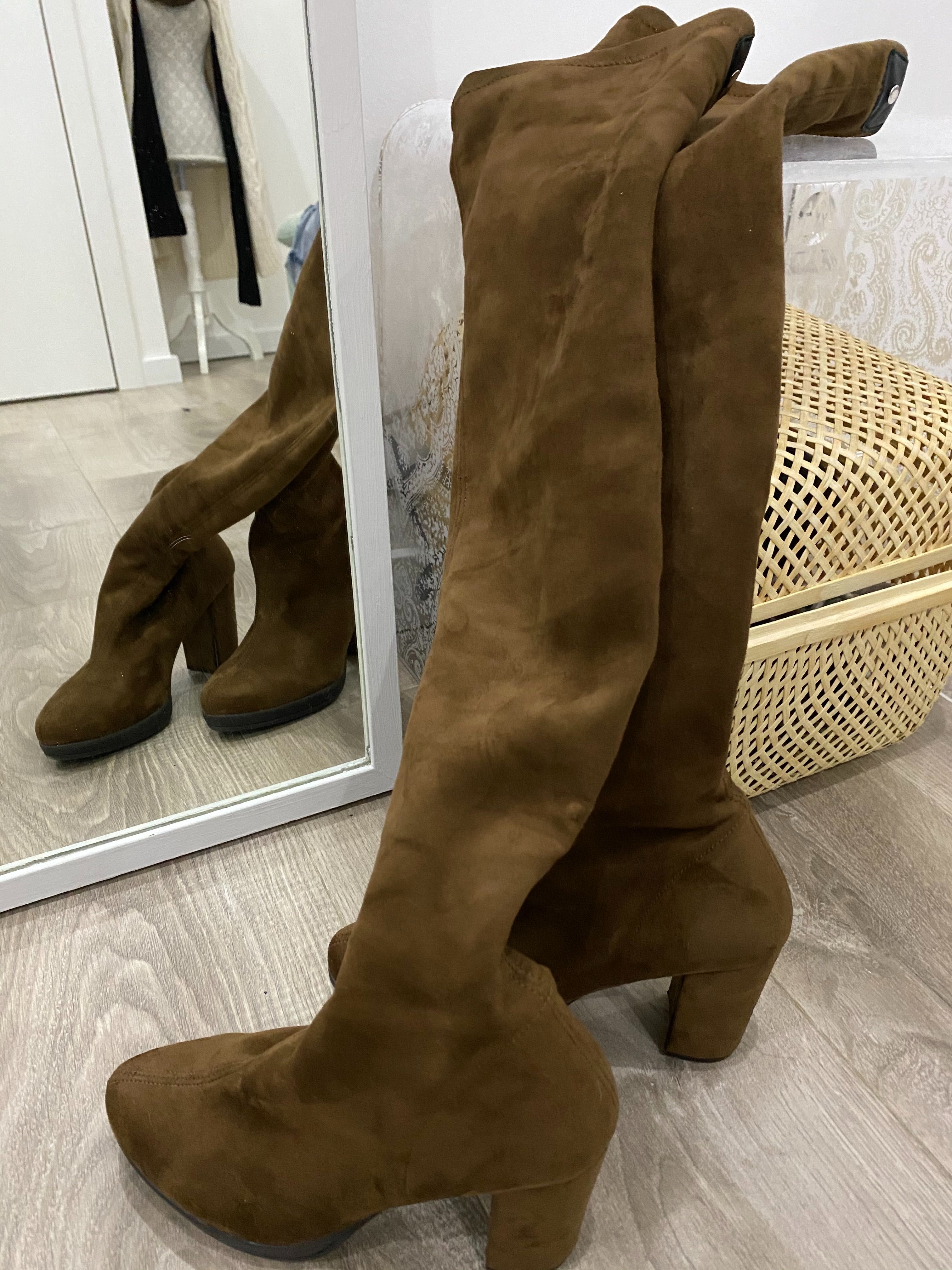 Botas de cano alto camel