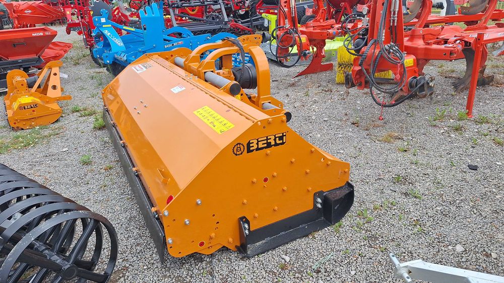 Rozdrabniacz polowy Berti Land/S 300