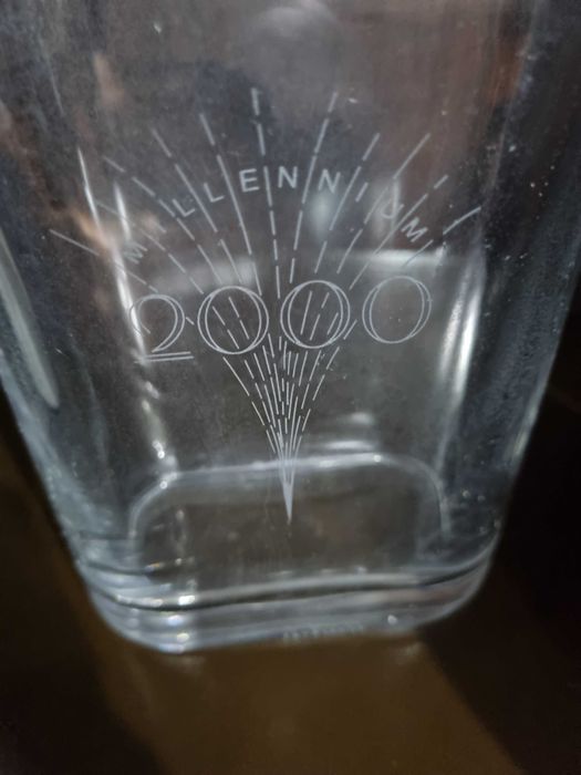 Garrafa em Cristal Atlantis (Millennium ano 2000)