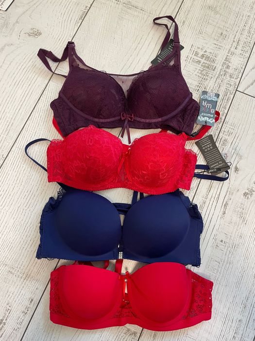 Жіночі бюстгальтери