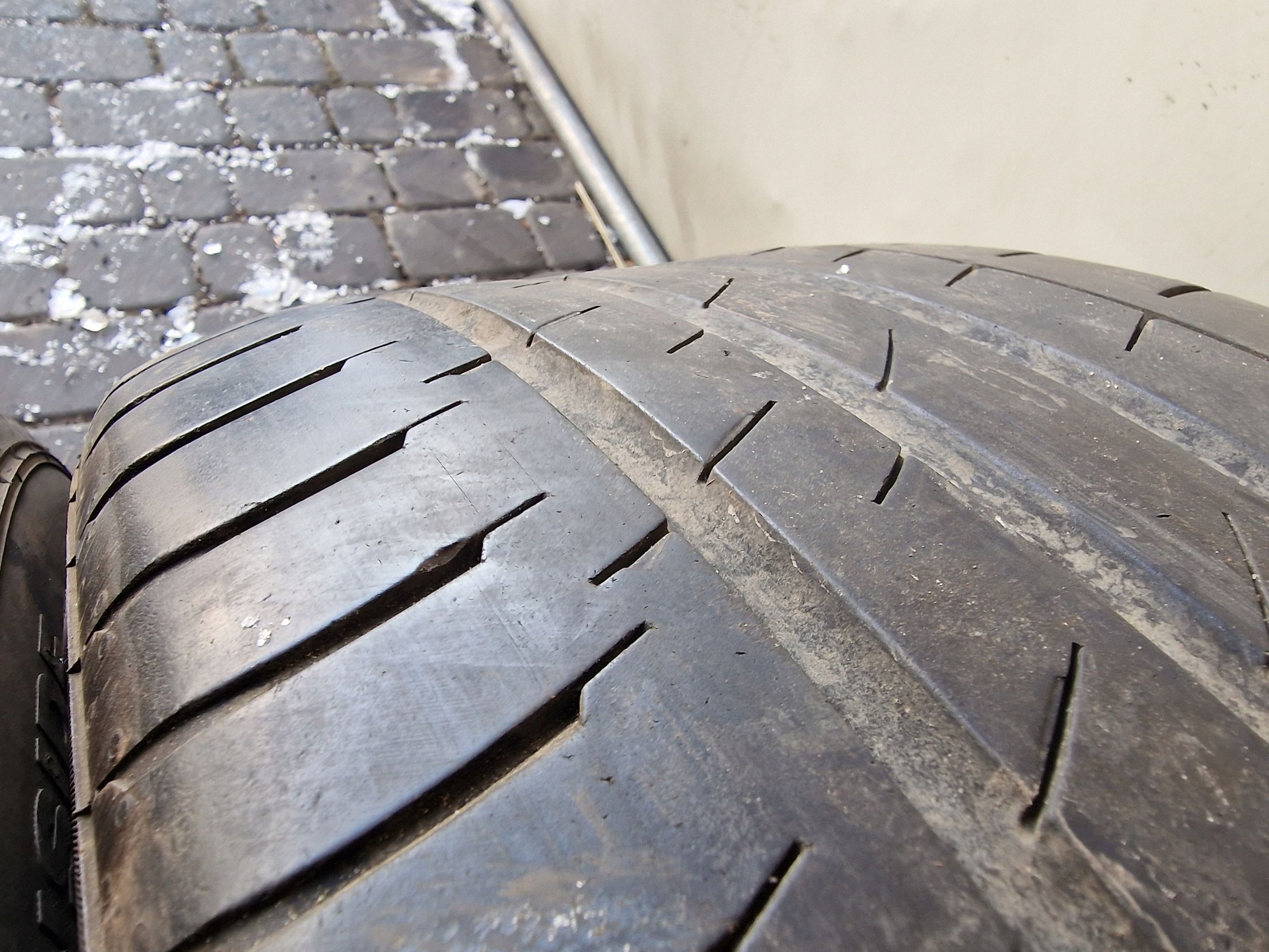 Opony Continental ContiSportContact 3E - 275/40/18