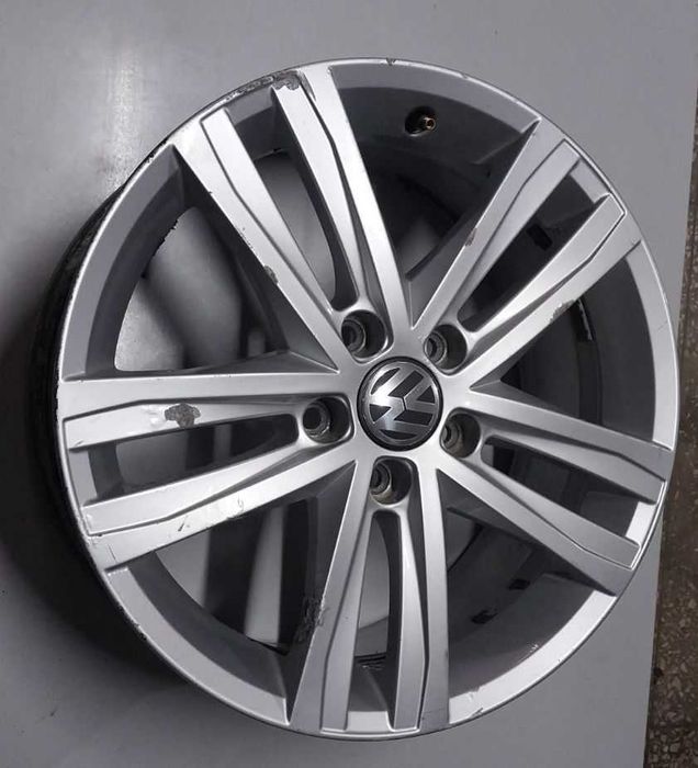 Продаю диски Jetta volkswagen алюминий R17 4шт 5c0601025an