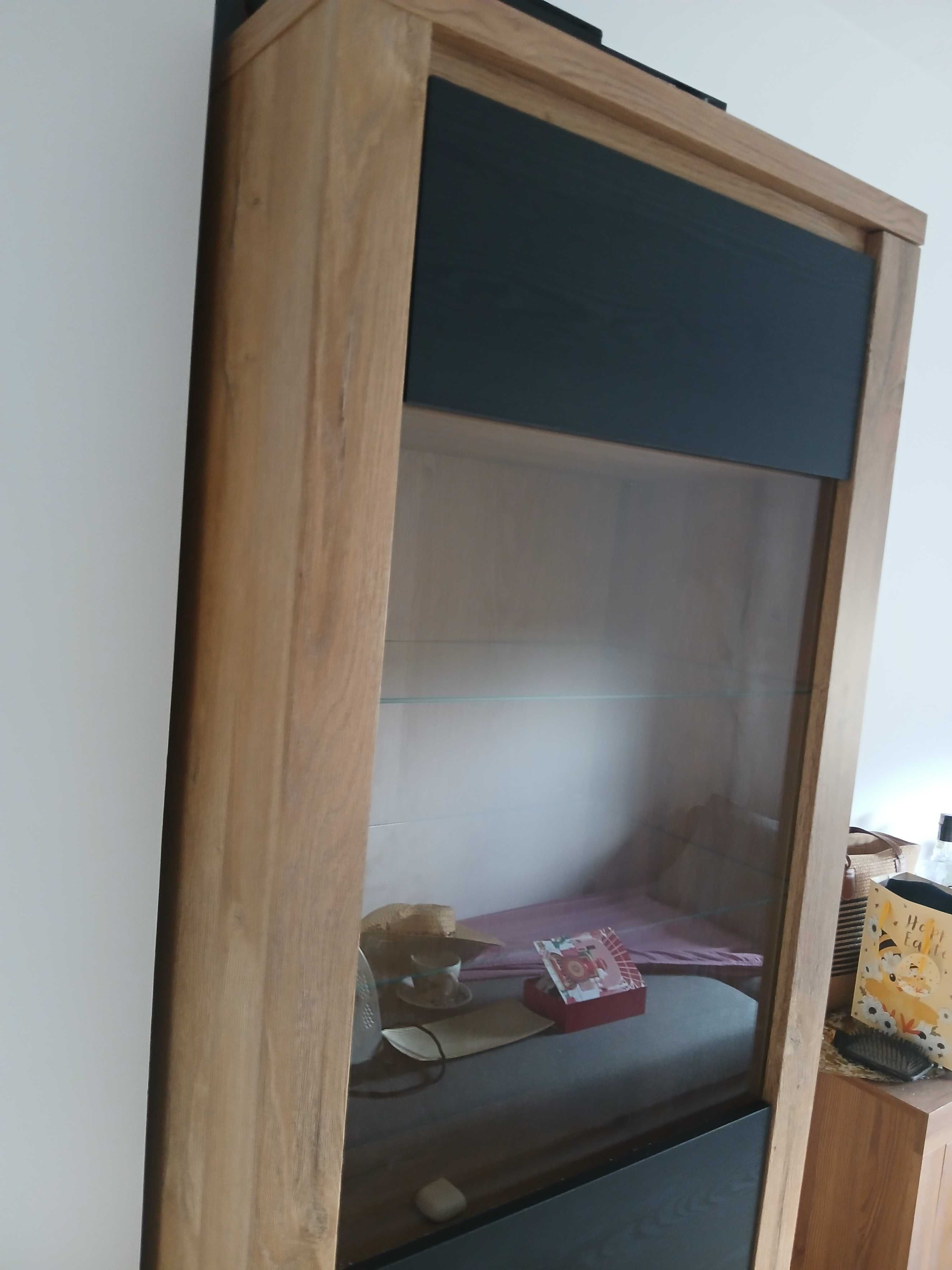 Duży slupek , witryna 200×70