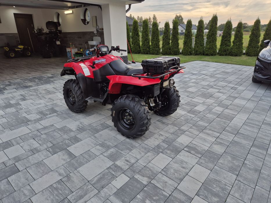 Suzuki Kingquad 450 (yamaha can am polaris)