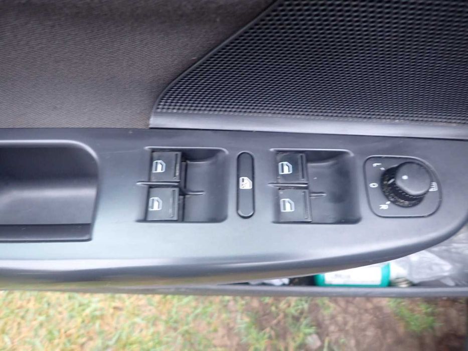 VW Jetta 1.9 105KM Zadbany, Bogato wyposażona, Salon Polska,