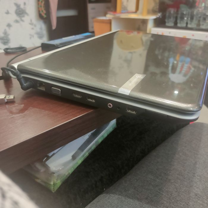 Ноутбук Packard Bell 17 дюймов