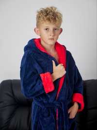 Тепленький махровий  халат на хлопчика.  10-12 років.
