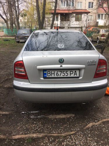 Срочно Шкода тур 1.6 2001 р
