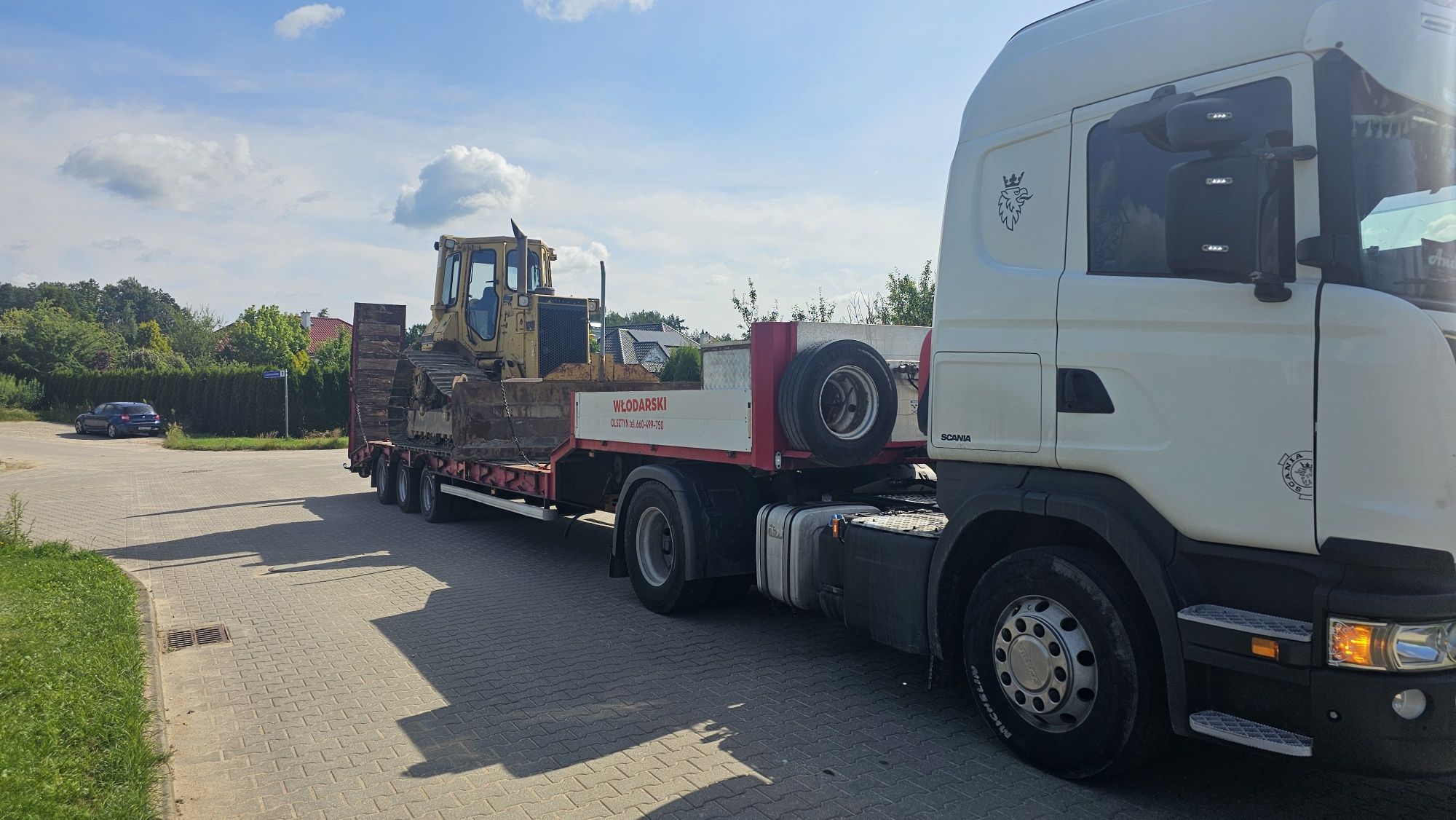 Transport maszyn rolniczych, budowlanych, pojazdów, niskopodwoziowy