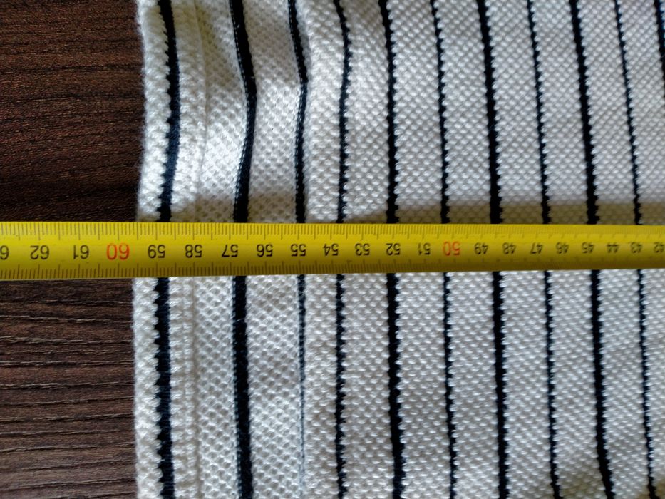 Sweter bawełniany Massimo Dutti.