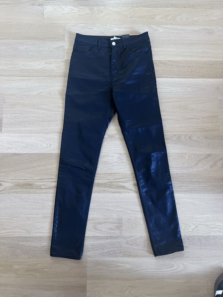 Woskowane spodnie H&M