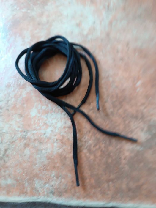 Sznurówki czarne Under Armour sznurowadła 110 cm
