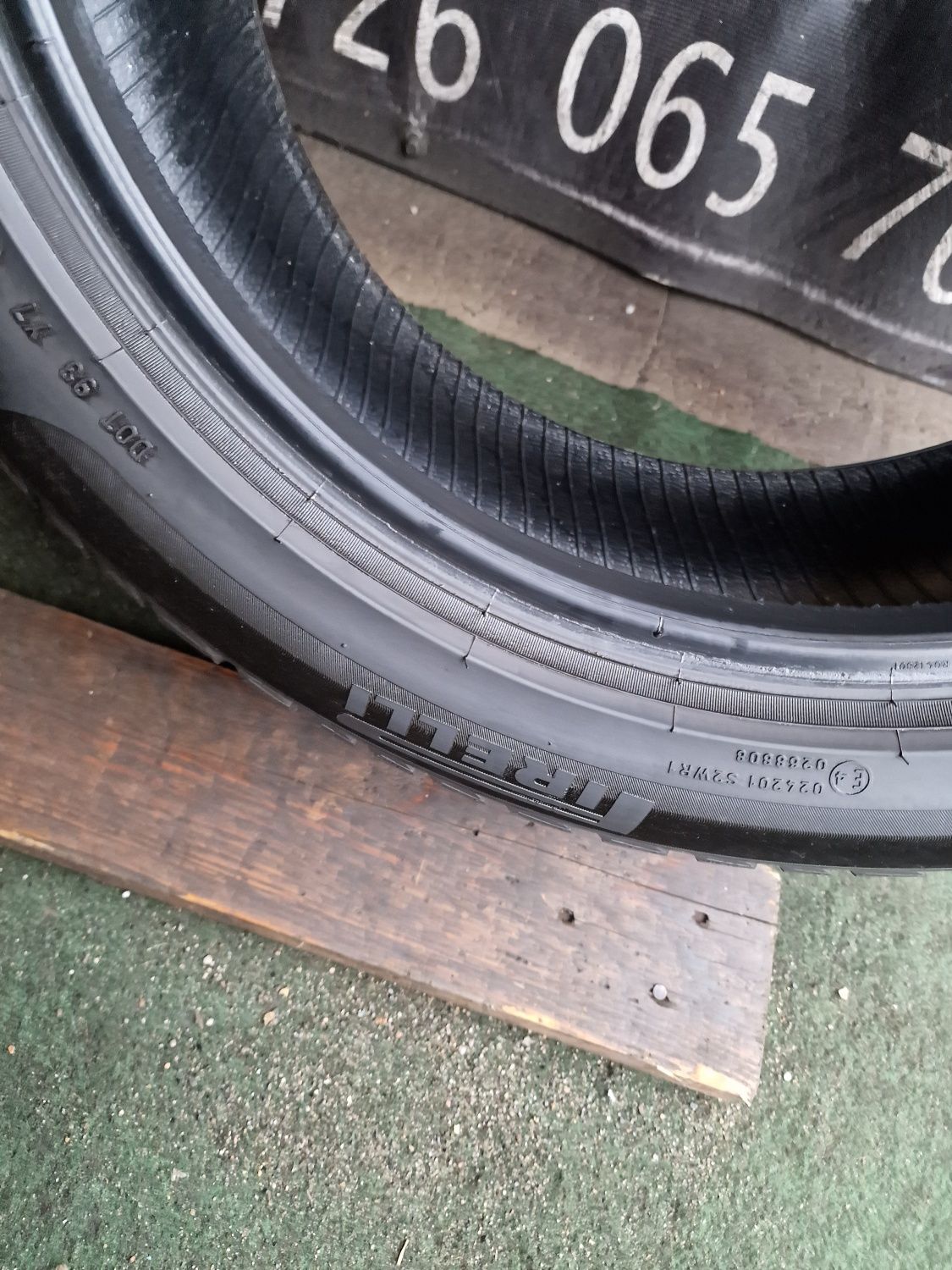 Opony zimowe 225/50/18 Pirelli  Ranflat Para