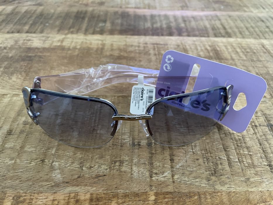 Oculos de sol borbuleta - Claire's