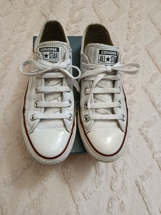 Кеди шкіра жіночі відомий бренд