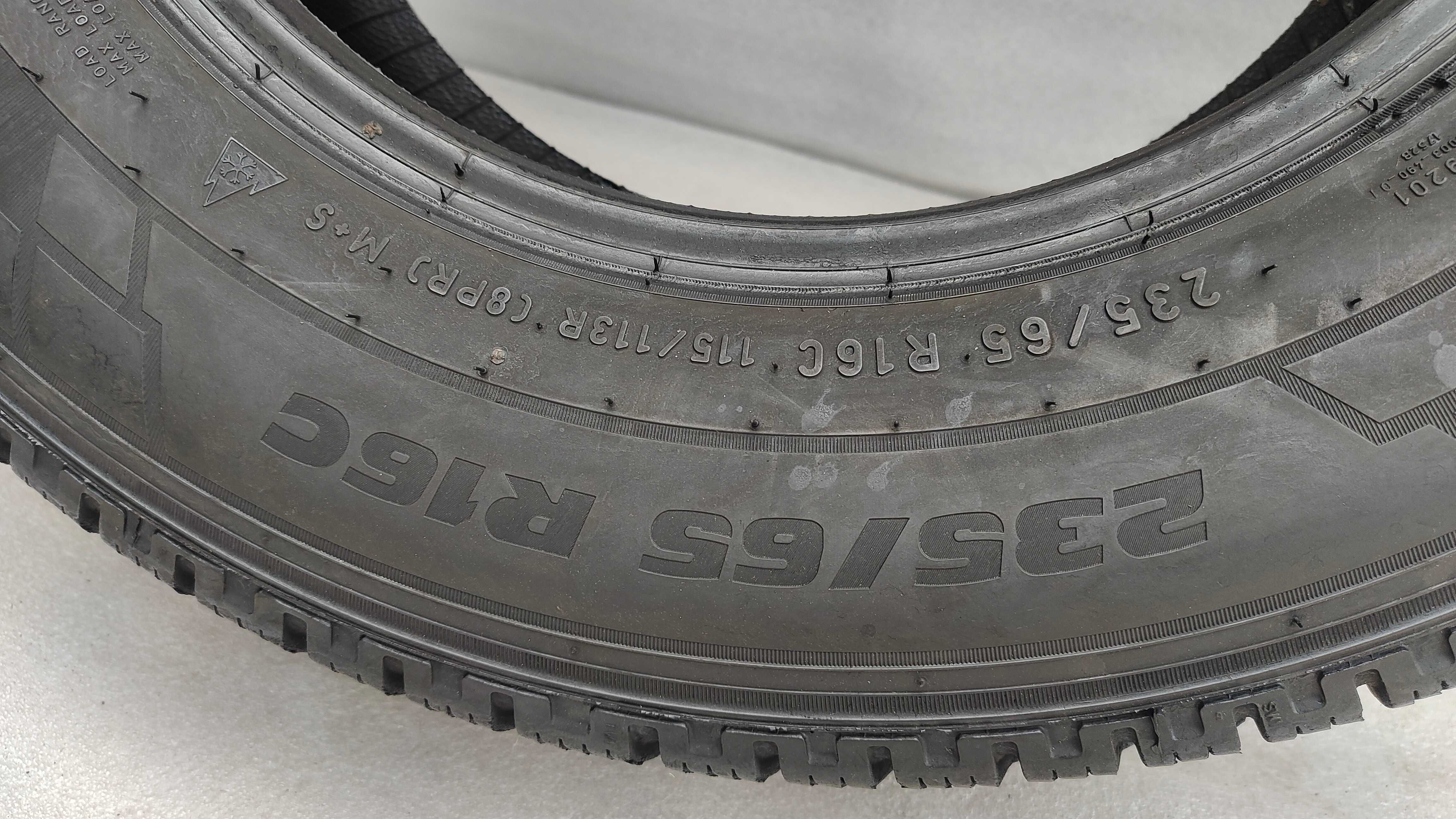 Opona Zimowa 235/65/16C Pirelli Carrier 8,5mm 2022r