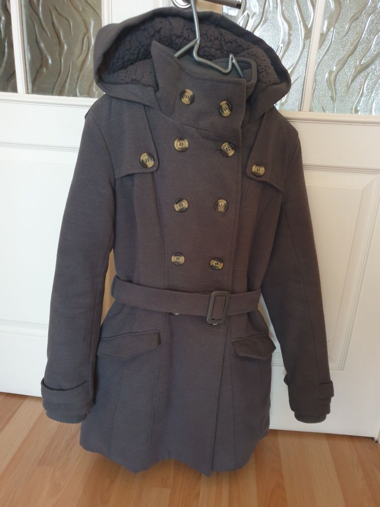 Демисезонное пальто серого цвета утеплённое S для девочки с капюшоном