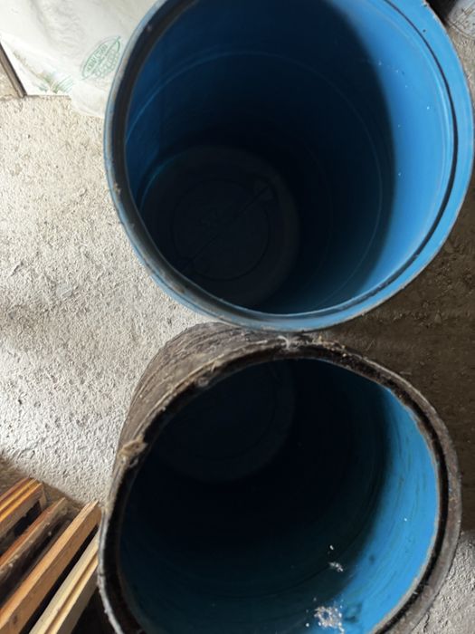 Пластикова бочка