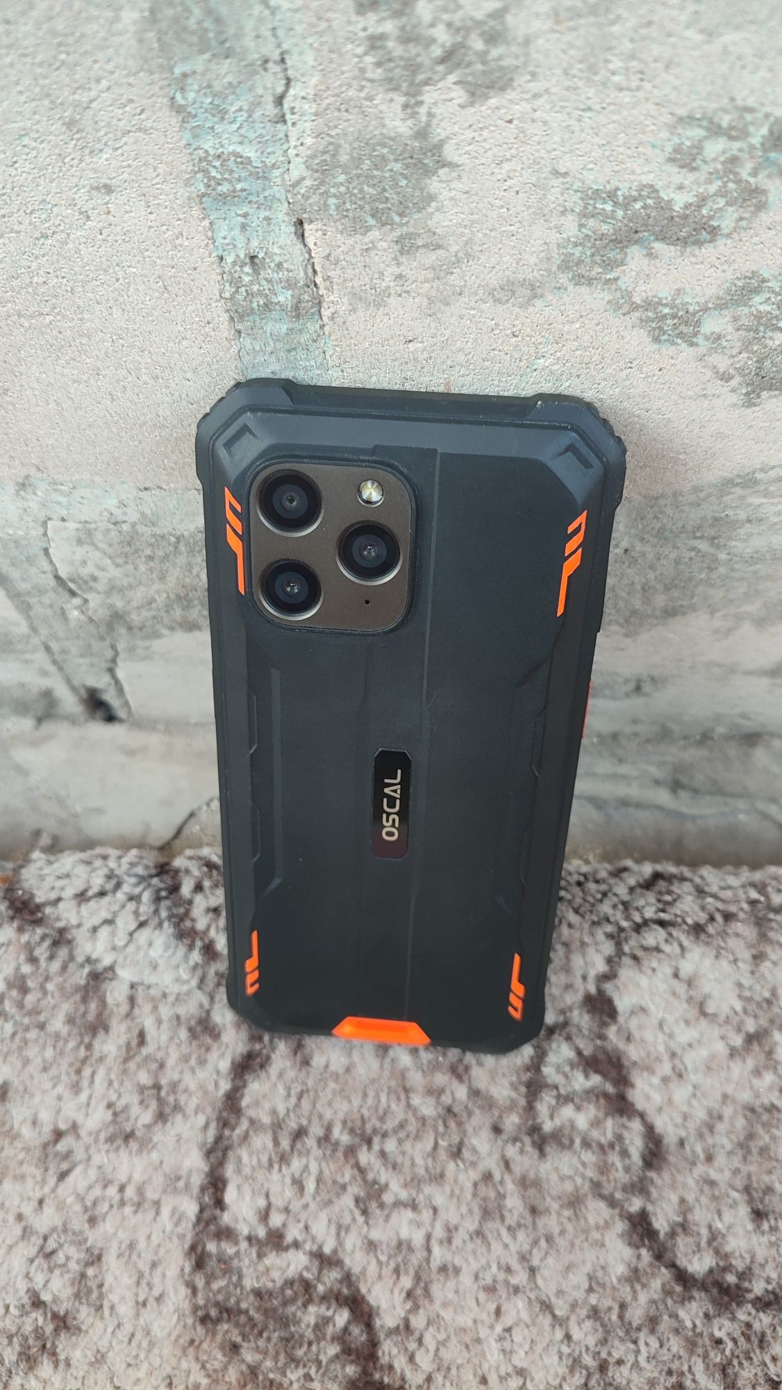 Броньований Oscal s70 pro