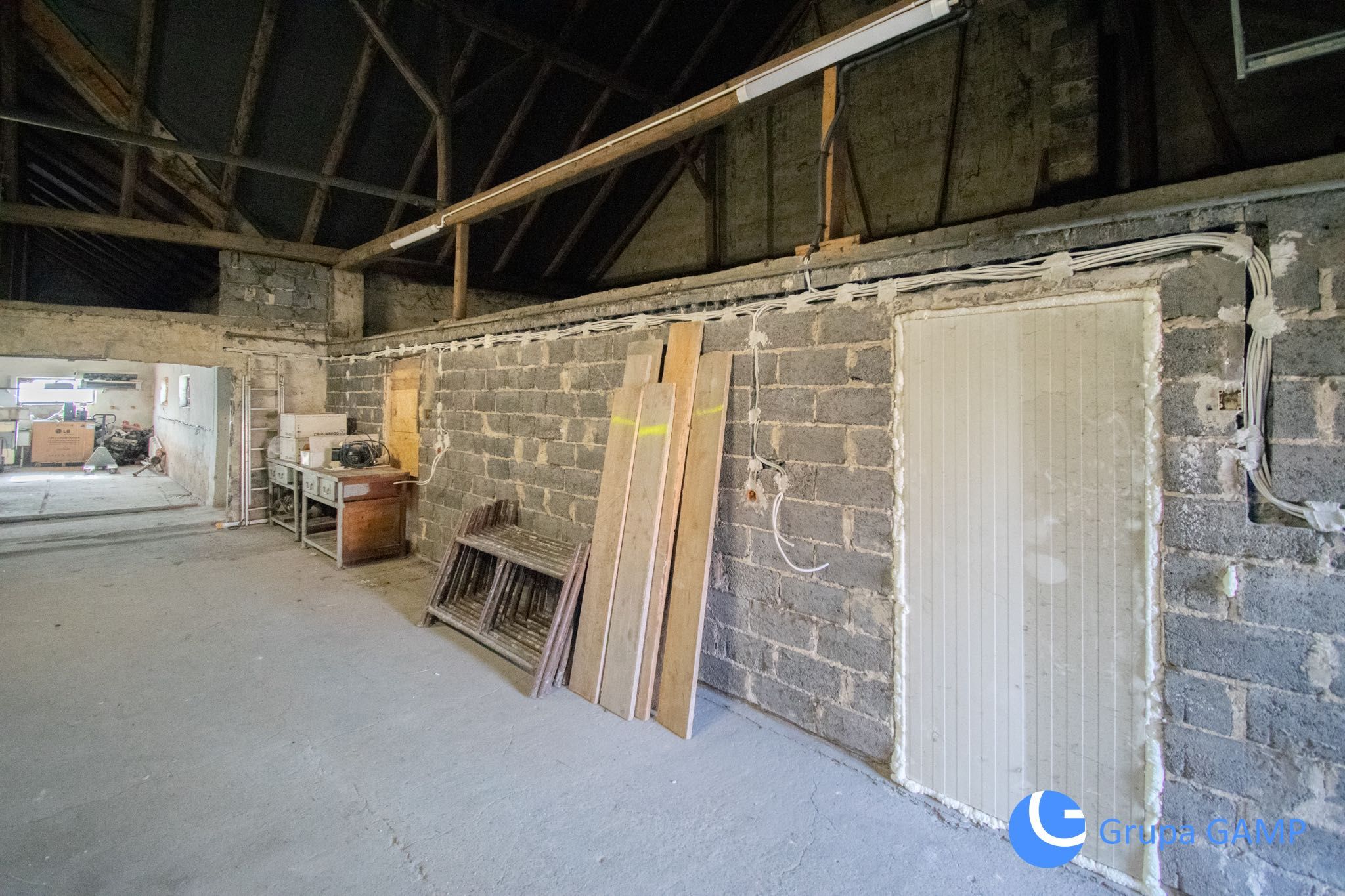 Hala ok 250m2 do adaptacji Gmina Liszki