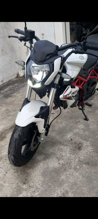 BENELLI BN125 muito econômico e bem estimada