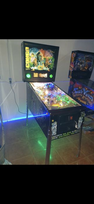 Vendo , alugo,  flipper congo , williams