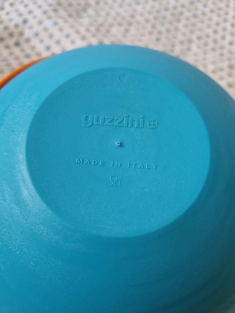 Guzzini zero, wyjątkowe, nietuzinkowe pudełko na lunch, sałatkę, lunch