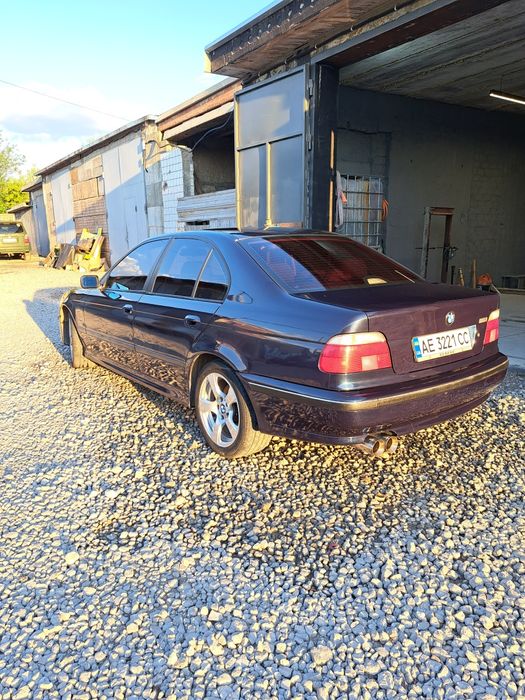 Продам бмв е 39 м52б25tu