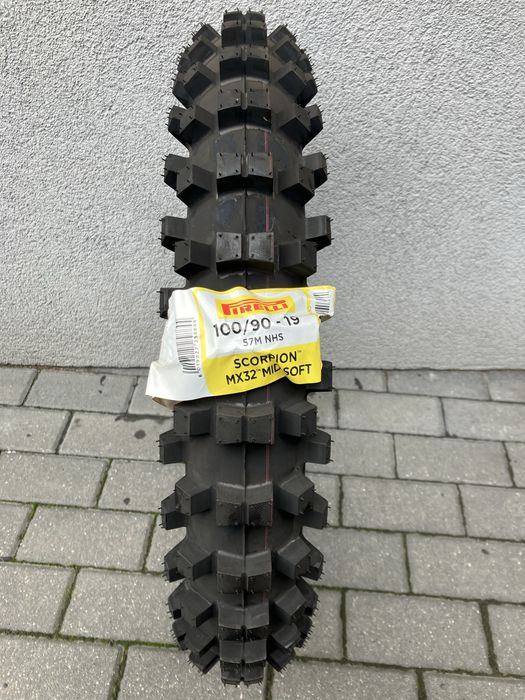 100/90-19 Pirelli SCORPION MX32 Soft KTM Yamaha YZ Honda CRF Husqvarna
