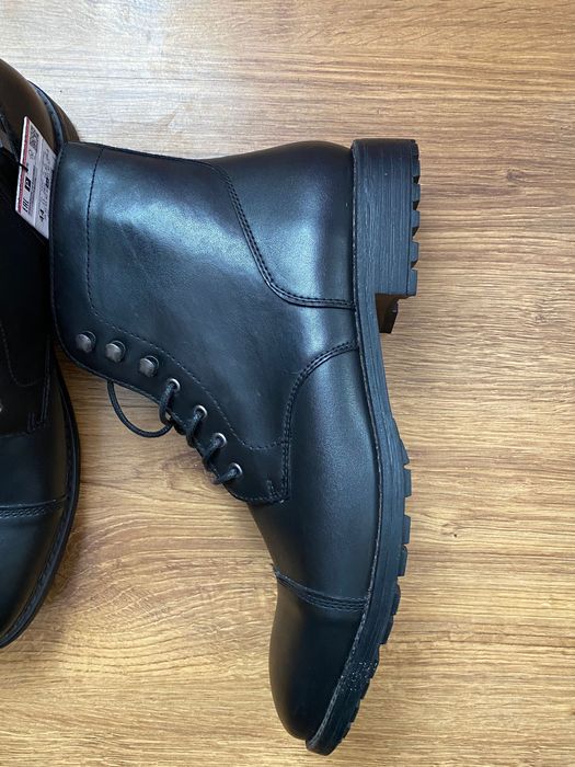 Чоловічі взуття Zara