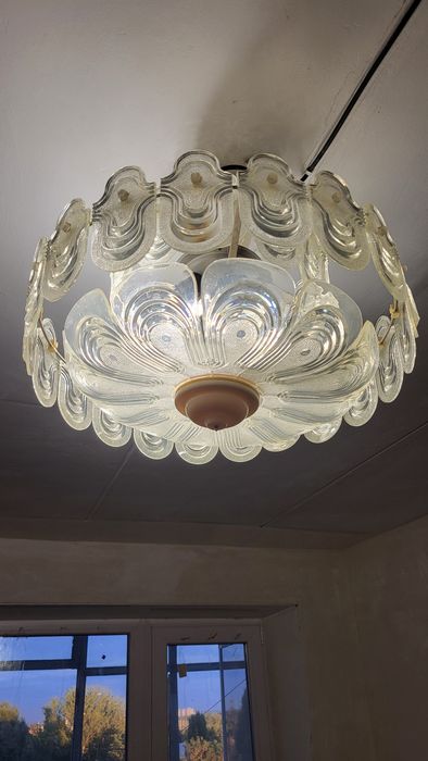 Люстра под хрусталь (пластик) времен СССР