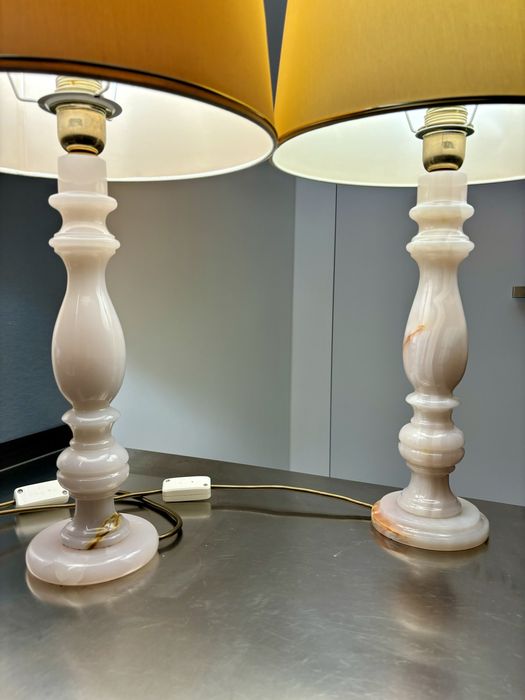 Para Ekskluzywnych Włoskich Lamp z Onyksu Lata 1970te stan perfekcyjny