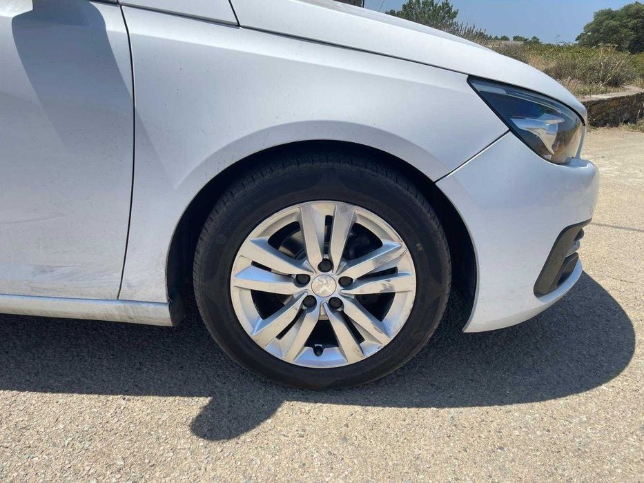 Peugeot 308 -- 1.5 HDI -- 175000 Km – 10/2018 – Revisão completa