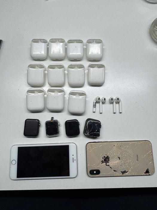 Лот iPhone Apple Watch air pods