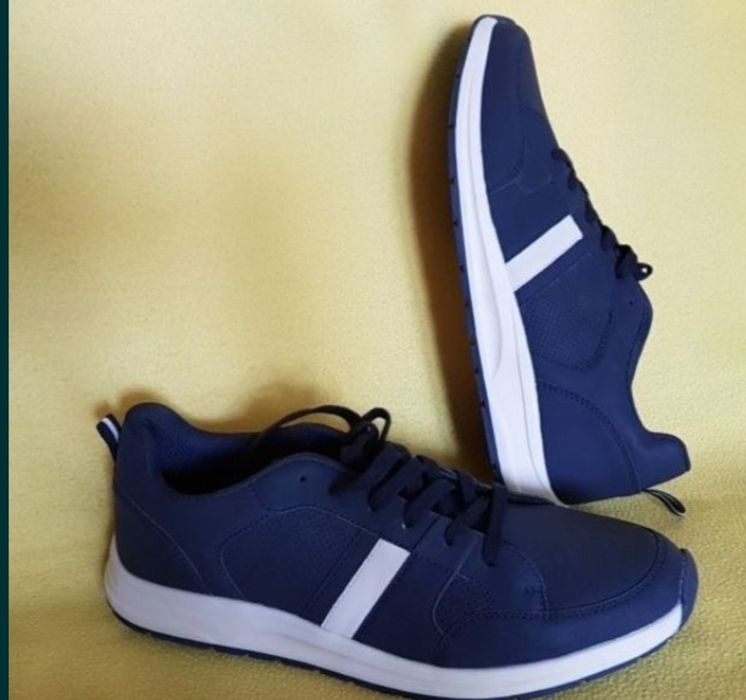 Nowe buty rozmiar 46 długość wkładki 30.5 cm adidasy