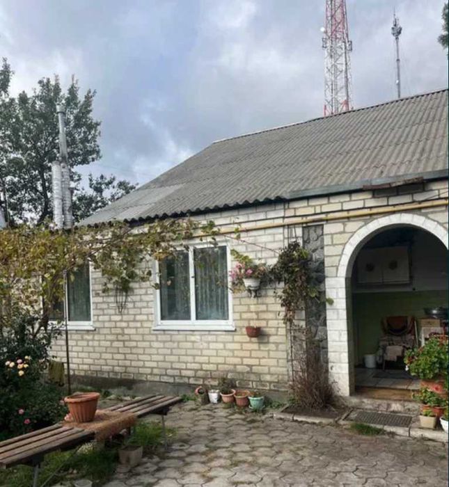 Продам дом в Тарановке .2 вида отопления Участок 25 соток Тихий р-нTB