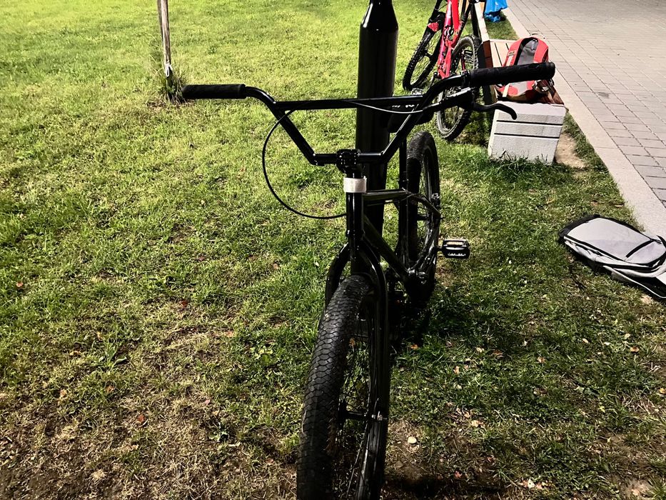 Witam. Mam na sprzedaz Wheelie bike.