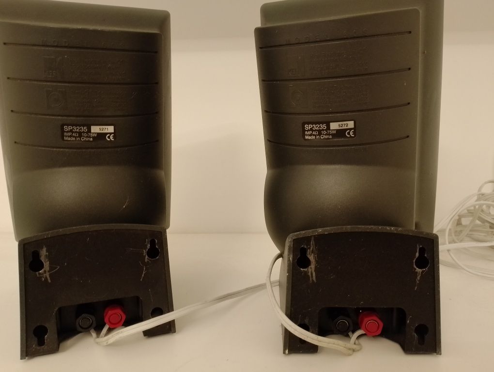 Colunas KEF SP3235